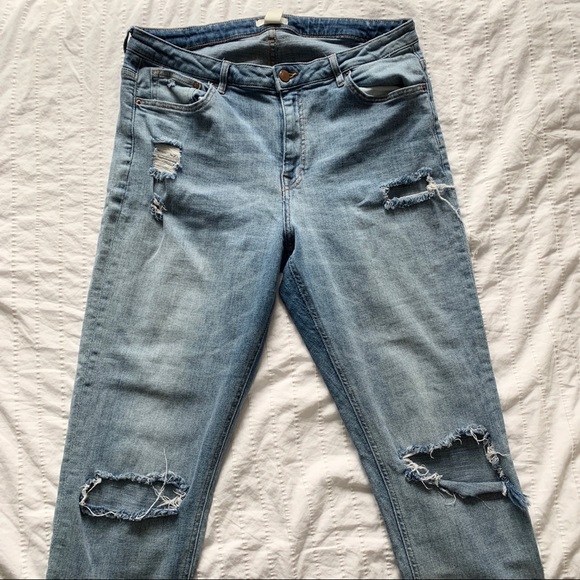 Ripped Jeans - Picture 3 of 5